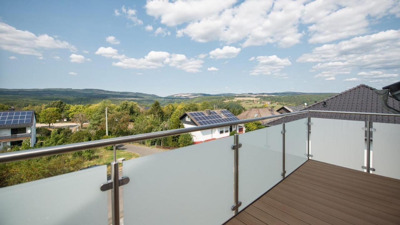 Ferienwohnung / Haus Hunsrueckblick Hochstetten-Dhaun エクステリア 写真